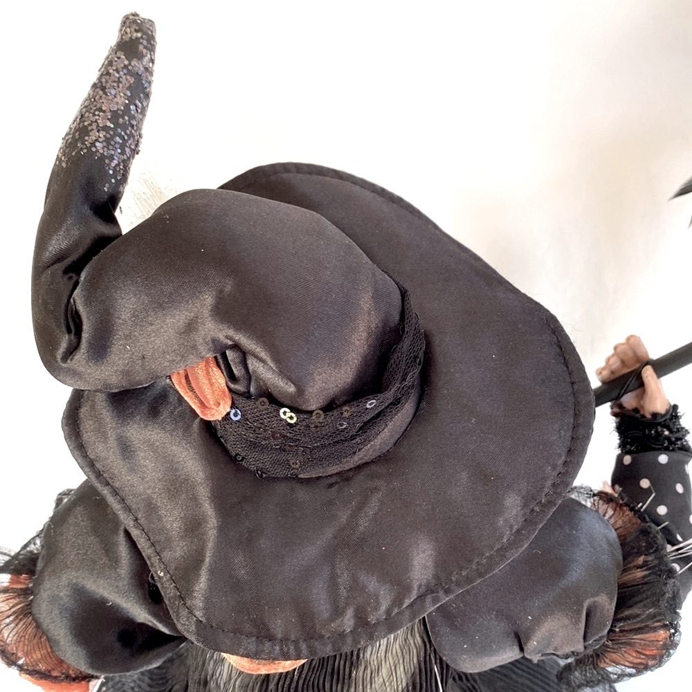 Gently Used Collector Cracker Barrel Beautiful Fiber Optic Witch Halloween Decor - Picture 6 of 10